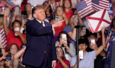 Trump Proposes Naming Alabama’s $4.15 Billion Mobile Bridge After Himself During Rally