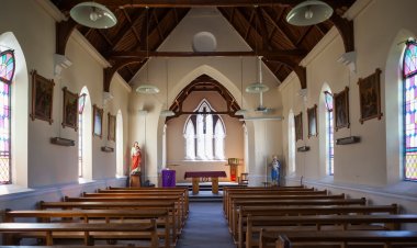 Vanishing Sanctuaries: How Rising Church Closures Are Reshaping Community Life