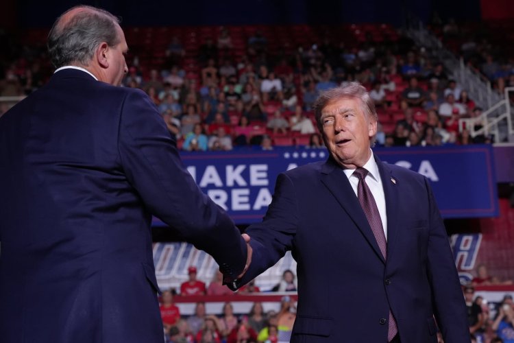 Trump Rallies Mobile GOP: Urges Supporters to 'Vote Like I’m on the Ballot' for Rhett Marques